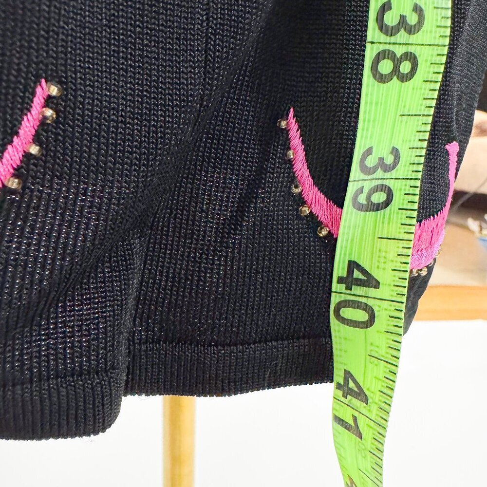 GORGEOUS VINTAGE BLACK KNIT BEADED EMBRODERIED DRESS - Picture 10 of 11